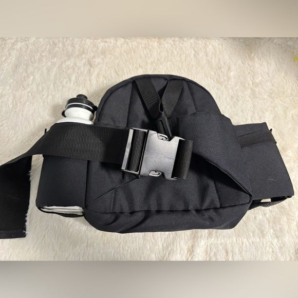 Outward Hound Pet Dog Travel Gear Fanny Pack With Water Bottle - Picture 5 of 9